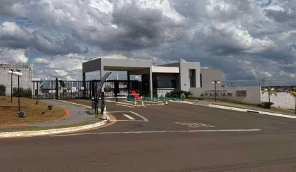 Terreno à venda, 256 m² por R$ 295.000,00 - Condomínio Parque Tauá - Araguarí - Londrina/PR