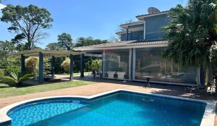 Casa com Piscina para Alugar, Alto Padrão em Cabreúva, Sp