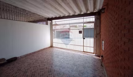 Casa à Venda 2 Quartos em Itu, Região Central