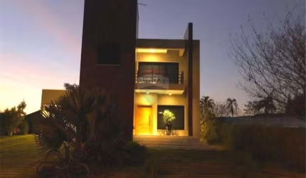 Casa de Alto Padrão à Venda no Haras Pindorama, 3 Suítes e Áreas de Lazer Completo