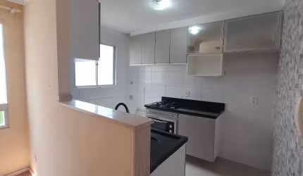 Aluga-se Apartamento, semi mobiliado, Condomínio Santa Teresa!