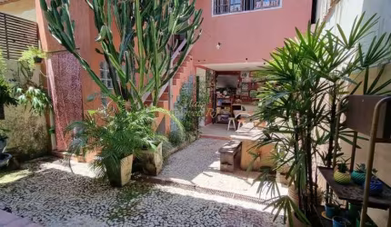 Casa para Venda em Niterói, PIRATININGA, 3 dormitórios, 1 suíte, 4 banheiros, 3 vagas