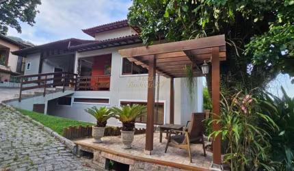 Casa em Condomínio para Venda em Niterói, ITAIPU, 3 dormitórios, 1 suíte, 3 banheiros, 2 vagas