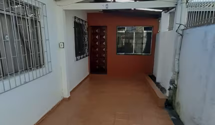 Casa com 3 quartos sendo 1 suite, em condomínio fechado no Boqueirão