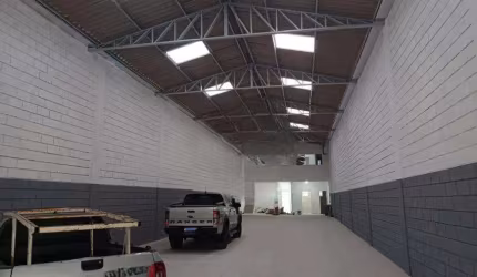 Galpão para Locação em Mauá, Vila Assis Brasil, 2 banheiros