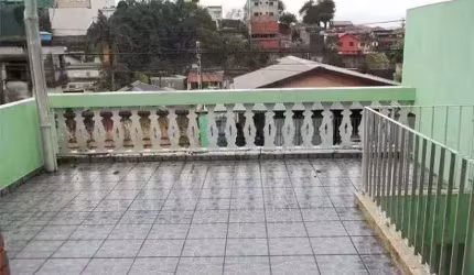 Sobrado para Locação em Santo André, Vila Guaraciaba, 3 dormitórios, 2 banheiros, 3 vagas
