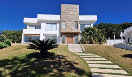 Casa para Venda no bairro Soledade de Minas (cidade) em São Lourenço, 5 quartos sendo 3 suítes, 8 vagas, Semi-Mobiliado, 1000 m² de área total, 400 m² privativos,