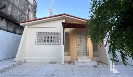 Casa em lagoa Nova proximo a escola de música