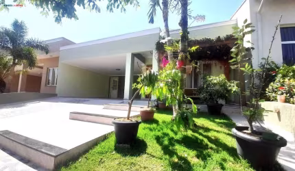 Casa com 3 Quartos à venda, 250m² - Condomínio Golden Park