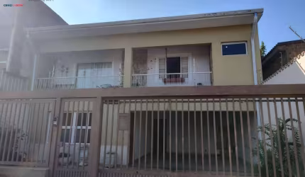 Casa com 3 Quartos à venda, 400m² - Vila Real