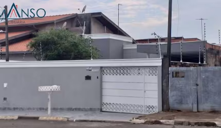 Casa com 3 Quartos à venda, 250m² - Terras de Santo Antonio