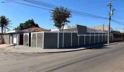Casa com 3 Quartos à venda, 300m² - Jaboticabal/SP