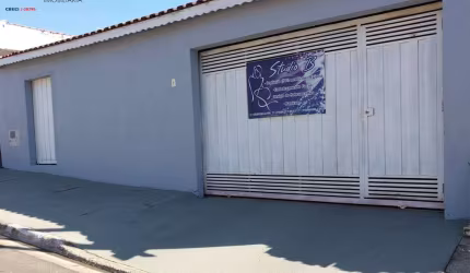 Casa com 3 Quartos à venda, 250m² - Jardim Amanda II