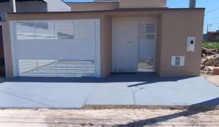 Casa com 2 Quartos à venda, 160m² - Parque Bella Ville