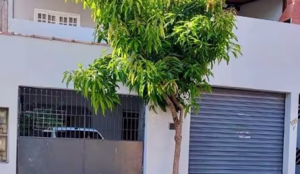 Sobrado com 2 Quartos à venda, 225m² - Recanto do Sol