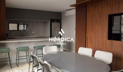 Apartamento NOVO com 2 suítes no Alto da XV