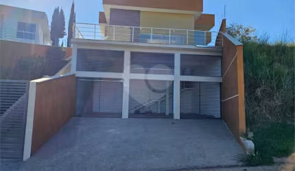 Condomínio com 3 quartos à venda em Centro - SP