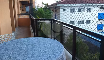 Apartamento com 4 quartos à venda ou para locação em Enseada - SP