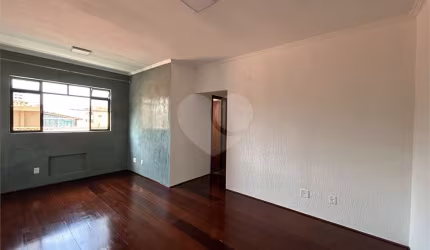 Apartamento com 2 quartos para locação em Embaré - SP