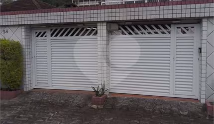 Casa com 3 quartos à venda em Vila Belmiro - SP