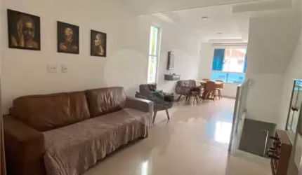 Casa com 3 quartos à venda em Marapé - SP