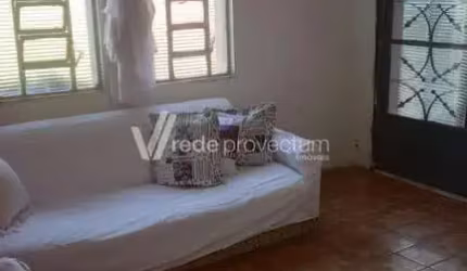 Casa com 3 quartos à venda na Rua Vergílio Pompeu de Camargo, 136, Jardim Nossa Senhora de Fátima, Hortolândia, 144 m2 por R$ 360.000