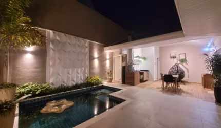 Maravilhosa casa em condomínio de alto padrão!