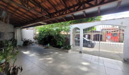 Oportunidade imperdível no Jardim Satélite. Casa com 3 dormitórios.