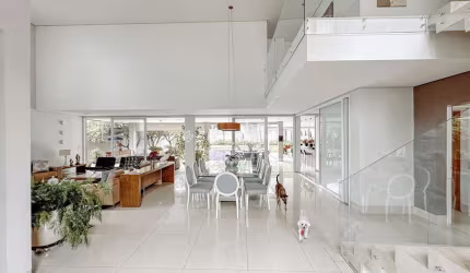 Sobrado Alphaville Araguaia 556m²