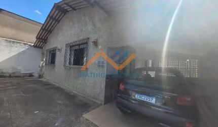Casa no bairro Imbaúbas - Ipatinga