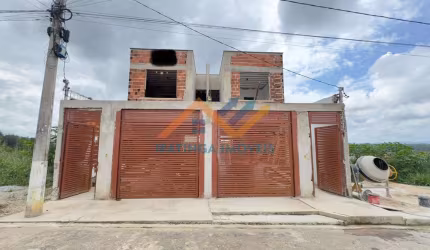 Casa Tríplex á venda no bairro Residencial Bethânia - Santana do Paraiso