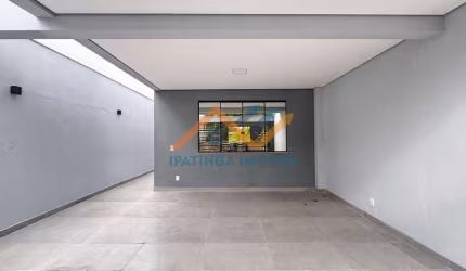 Casa Tríplex à venda no bairro Jardim Vitoria - Santana do Paraiso