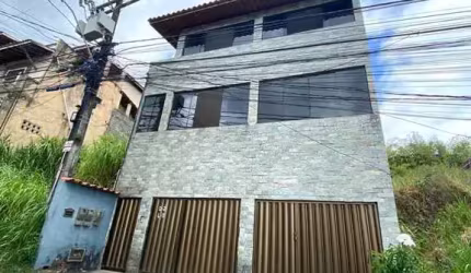 Casa a venda, 2 quartos reversível para 3 quartos, suíte, banheiro, 2 vagas de garagem, Vale dos La