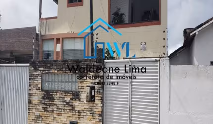 Excelente casa com sala comercia