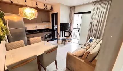 Lindo apartamento com 2 dormitórios semi-mobiliado/ decorado no Weissópolis