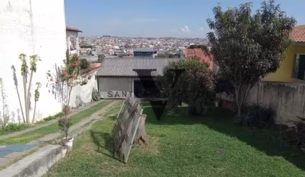 ESPAÇOSA CASA NO ALTO BOQUEIRÃO