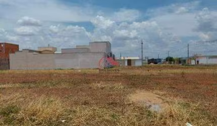TERRENO EM AVENIDA NO PARQUE DAS LARANJEIRAS