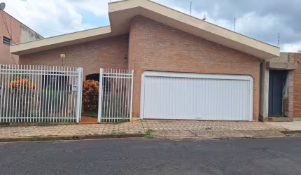 Casa com 3 dormitórios à venda, 190 m² por R$ 600.000 - Olinda - Uberaba/MG