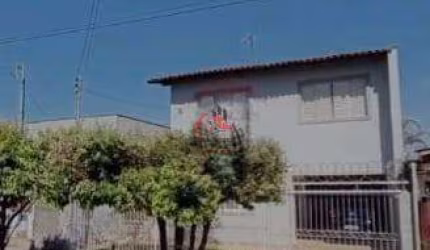 CASA Á VENDA NO BAIRRO FABRÍCIO