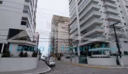 Apartamento na Ocian, sendo 03 dormitórios com 01 suíte