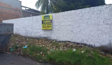 Terreno em condomínio fechado à venda no São Jorge, Manaus  por R$ 400.000
