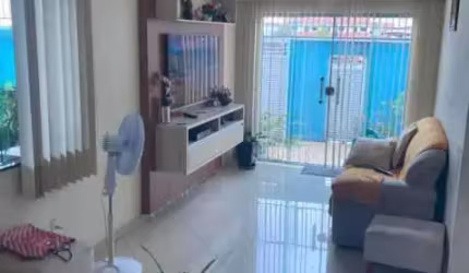 Casa com 3 quartos à venda no Petrópolis, Manaus , 209 m2 por R$ 450.000