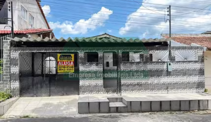 Casa em condomínio fechado com 3 quartos para alugar no Flores, Manaus , 300 m2 por R$ 2.600