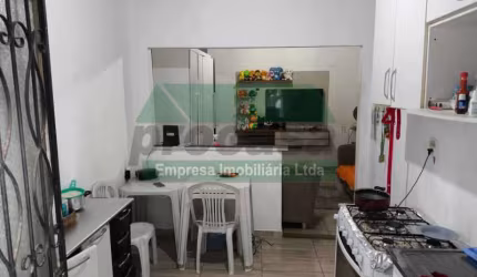 Casa com 2 quartos à venda no Flores, Manaus , 160 m2 por R$ 170.000