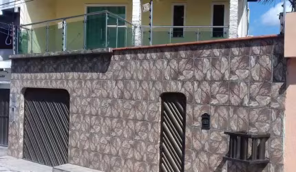 Casa com 3 quartos à venda no Flores, Manaus , 520 m2 por R$ 480.000
