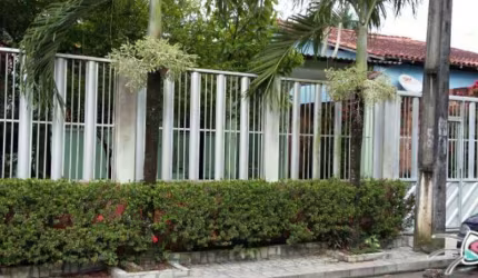 Casa com 3 quartos à venda no Colônia Santo Antônio, Manaus , 330 m2 por R$ 270.000
