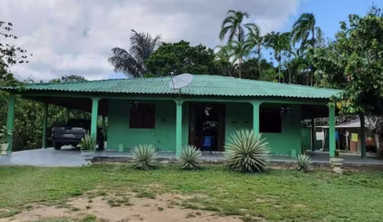 Chácara / sítio com 4 quartos à venda no Centro, Rio Preto da Eva , 210 m2 por R$ 350.000
