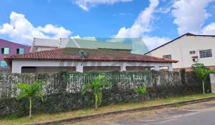 Casa em condomínio fechado com 3 quartos à venda na Ponta Negra, Manaus , 450 m2 por R$ 700.000