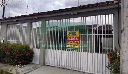 Casa com 2 quartos para alugar no Flores, Manaus , 50 m2 por R$ 2.100
