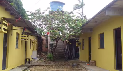 Casa em condomínio fechado com 5 quartos à venda no Colônia Terra Nova, Manaus , 300 m2 por R$ 200.000